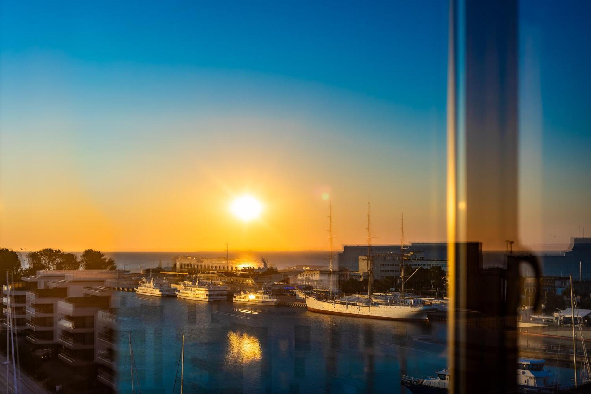 Sea Towers Gdynia Apartament Z Widokiem Na Morze Buitenkant foto